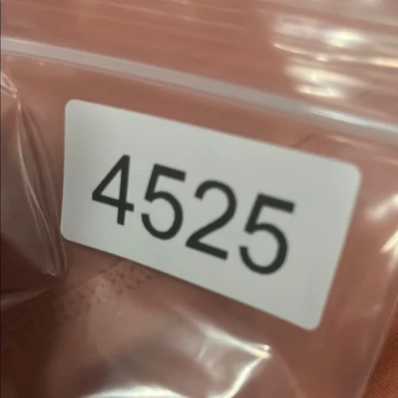 NEW MATE The Label XS Black Pink 4 PC Set, Bra, Tank, Leggings, Shorts - Picture 16 of 16